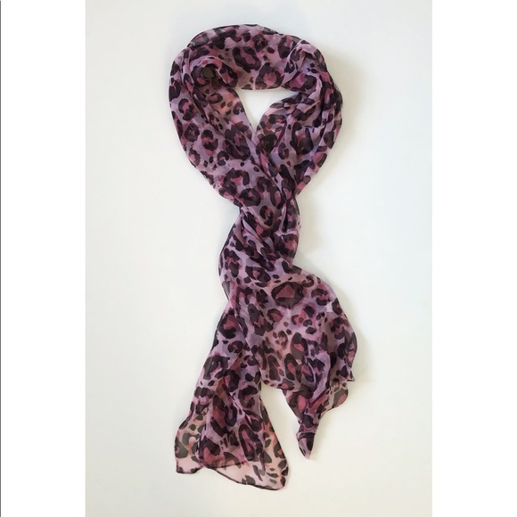 Pink Leopard Print Scarf - Picture 1 of 8